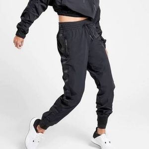Athleta Allyson Felix Legend Track Pant Jogger Black Athletic Women’s Size 6